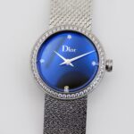 5055F La d de dior Satine系列高级仙女腕表，生动呈现了迪奥制表的精魂，弥足珍贵的高雅风格。米兰网织工艺精钢表链，超级秀气，完美契合仙女们纤细的手腕，在光线下bulingbuling亮闪闪，光彩夺目！bulingbuling闪的手表，真真是仙女们的心头爱了！5055F 原单Dior 表径25mm,ETA石英机芯，锅盖形蓝宝石玻璃(蓝光防炫效果)，表壳表冠表扣镶嵌钻石，A级贝母表盘，抛光太子妃指针。送专柜首饰袋和拆卸表带工具一支。