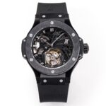 恒宝Hublot.V4升级版（升级如下：升级使用原装壳套起模壳身，侧耳不再使用塑料，搭配升级版真陀飞轮心脏，加强防震，解决了市场普通版本“缝合度不高有缝隙、机芯返修率高”的问题，90%还原原装构架，一比一尺寸，层压蓝宝石水晶表镜以及同步橡胶底牛皮表带，更突显了区别于小厂的质感。）n具体卖点可以归纳为“六高元素”：n1、高精准——真陀飞轮机芯，档次高又稳定n2、高缝合——圈口、壳身、底盖三者紧密无缝拼接，本次升级侧耳使用钢构造，区别市场塑料！n3、高还原——90%还原原装构架，一比一尺寸n4、高抗震——机芯加强防震，突破原理，返修率超低！n5、高强度——镜片采用防刮蓝宝石+聚乙烯防爆膜，可承受强烈撞击；n6、高颜值——酷炫的外形逼格满满，全镂空机芯，满满的齿轮机械感爆棚！nHUBLOT大爆炸男士系列BIG BANG腕表值得拥有。