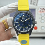 AOF 全面升级 V7 版 马克 飞行员PILOTS WATCHES全系列n1️⃣利用最新的精密AI电喷技术，n终于试验出少量的零色差的万国色值n2️⃣全场唯一去除紫色温的黑面，开启了字面新工艺的 ＂狂飙’之战！ 🔴n3️⃣字體是完美油印100%和原版相同的字体 进口超强夜光⚠️n终极版己完美修正纤细大小同步原版！！⚠️n而日本进口机芯9015 2892正完完全全符合这特征，n最新批次日本纯进口9015 2892更显精准，耐用，摆陀低噪，零返修！n从而成为马克 飞行员 所有款式的首选机芯！n限时价格不菲的新氟表带㊙️n目前市面上唯獨完美對標原版更多新品