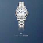 专柜海报图nn重工打造 耗时2年研发 重磅独家‼️nJoie de Vivre自由流动的灵魂n萧邦致敬1993年开山之作，经典全球限量1993枚Happy Sport the First。n型号：278610-3001n尺寸直径33毫米
