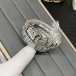 n品牌：BVLGARI·宝格丽 ™️n系列：SERPENTI系列 n型号：101787SPW26WGD1GD1.1T n机芯：瑞士石英n表盘：珍珠母贝表盘，时标钻示 n镜面：蓝宝石水晶玻璃 n调时：底盖按调n功能：时针 分针