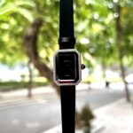 V2版！原版最新牛皮娟诗表带。nChanel  |  香奈儿 最新款 小号 PREMIÈRE 腕表的八角形轮廓与巴黎芳登广场的形状如出一辙。这一隽永恒久、堪称完美设计典范的建筑与腕表柔美妩媚的特质相互呼应名称 PREMIÈRE VELOURS腕表 编号H6125系列 Première材质 把头原版一样尖晶宝石。批八边3D立体蓝宝石玻璃。黑色搪瓷表面，进口白色珍珠贝表面。进口意大利绢丝皮表带，质感超级柔软贴手。针式表扣 。瑞士石英机芯 防水深度:30米  尺寸:19.7 x 15.2 x 7.5毫米。