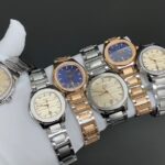 n新的伯爵Polo Date 150周年纪念版腕表。🌐TW伯爵超薄PIAGET POLO系列情侣对表，人称小鹦鹉螺！(伯爵钢王)一款优雅的运动腕表，可商务亦可运动休闲。n欢迎对比细节:1⃣搭载定制版9015改1110P自动上链机芯，拥有50个小时的动力储存。n2⃣316L工字带搭配横向拉丝纹中珠呼应表壳“方中带圆，圆中带方”的造型，原装双按扣印有伯爵logo字样，钢带头粒两侧印有男款BBWL P11274，女款PMBB P11715认准细节n3⃣腕表尺寸:男款42✖9.3mm.女款36✖9.1mm。尺寸厚度均与正品一致。n4⃣表镜双面防眩目蓝宝石水晶玻璃。n简约大三针带6点位日历，上手优雅大气，适合于任何场合佩戴，充满阳光魅力的高级腕表搭配经抛光及雾面打磨的精钢表链，与轮廓优美的圆形表壳枕型表盘完美契合。nTW伯爵polo系列，认准后盖编号P11288。 1175293请认准独家细节欢迎🌐