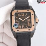 n卡地亚最高品质 GZ最新力作 市场顶级复刻 卡地亚CARTIER黑武士男款上市 全新的Santos 100 Carbon腕表（型号WSBB708088PX2656）1.搭载ETA2824-2全自动机械机芯          2.玻璃：德国进口蓝宝石玻璃 经过黑色ADLC涂层处理，外观休闲而现代，同时又不失去经典美学密码！方形表壳.黑色表盘.罗马数字和剑形指针，展现出大气 时尚 经典 的产品，三码合一 一表一码一吊牌 GZ匠心之作 欢迎各路表友品鉴！
