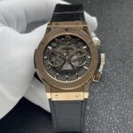 宇舶hublot恒宝表经典融合CLASSIC FUSION系列，直径45mm，表壳316L精钢，耐磨蓝宝石玻璃，施华洛世奇钻石镶嵌，进口搭载进口7750多巧能计时机芯，还原原装所有功能，在不同的时空共鸣，如绘画，如音乐，如时计，独一无二的HUBLOT最配独一无二的他，经典融合计时腕表。