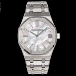 Audemars Piguet15510 integrated watch model CAL4302, version.